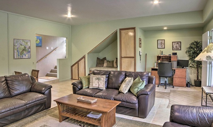 Ohia Estates House | Tropical Volcano Bungalow < 4 Mi to Nat'l Park!