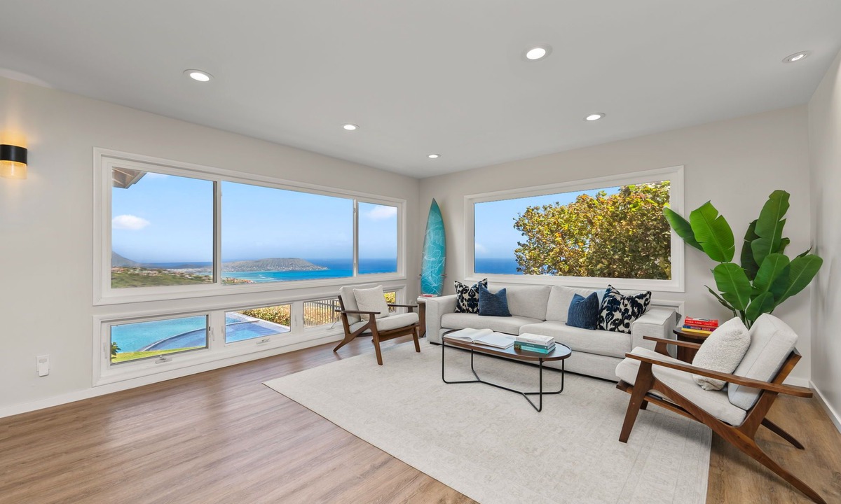 Kuliouou - Kalani Iki House | Stunning 4BR Home w/Infinity Pool & Sunrise Ocean Views