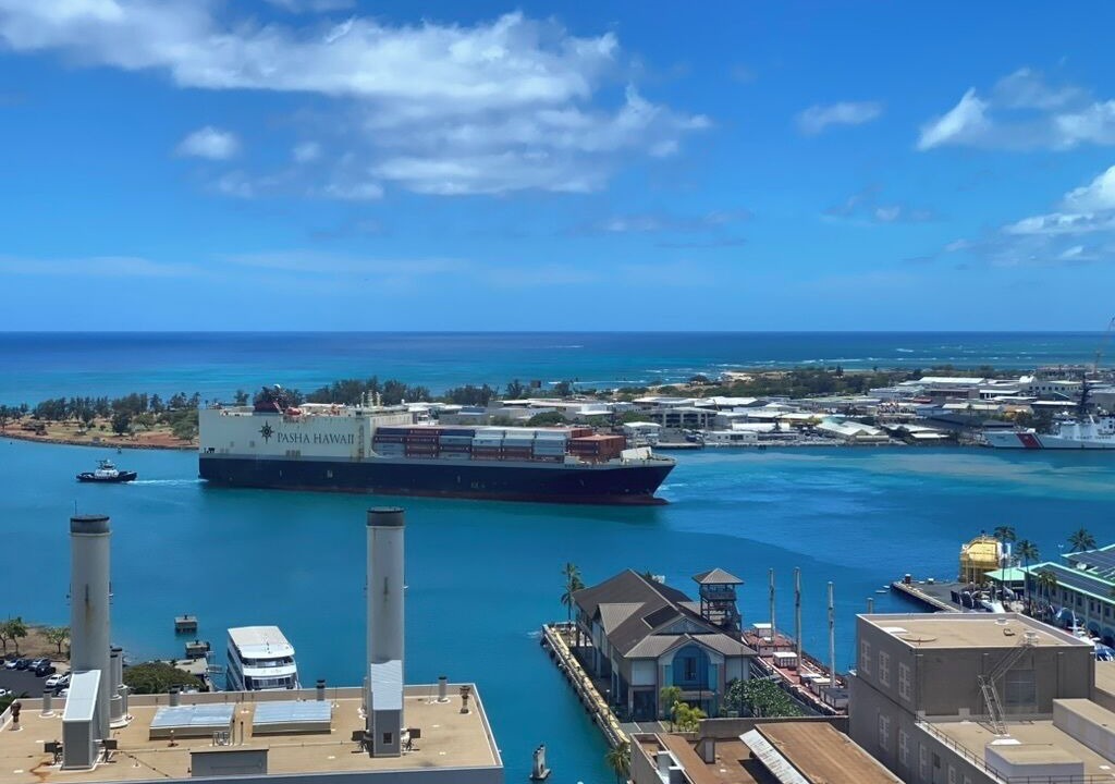 Downtown Honolulu Condo | Stunning ocean, mountain, and city views from Downtown Honolulu. Pet friendly!