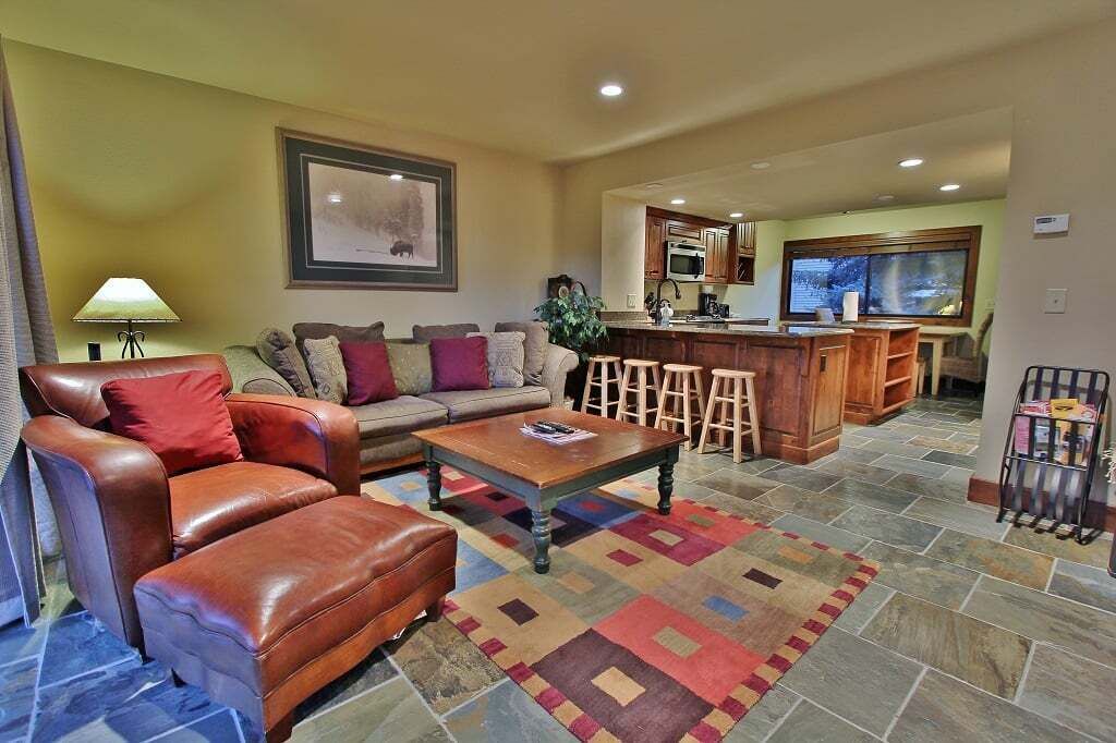 Park Meadows Condo | Luxury Condo, Private Hot Tub & Year-Round Recreation at Park City Racquet club Village