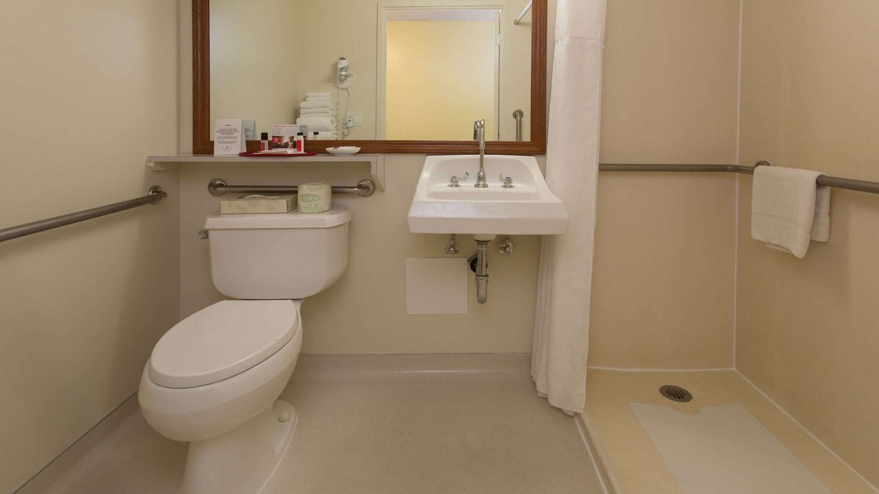 Photo of Bathroom in Waikiki