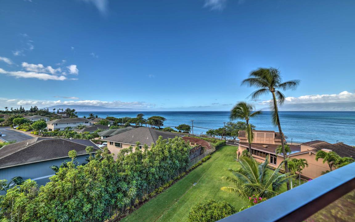 Photo of Others in Kahana