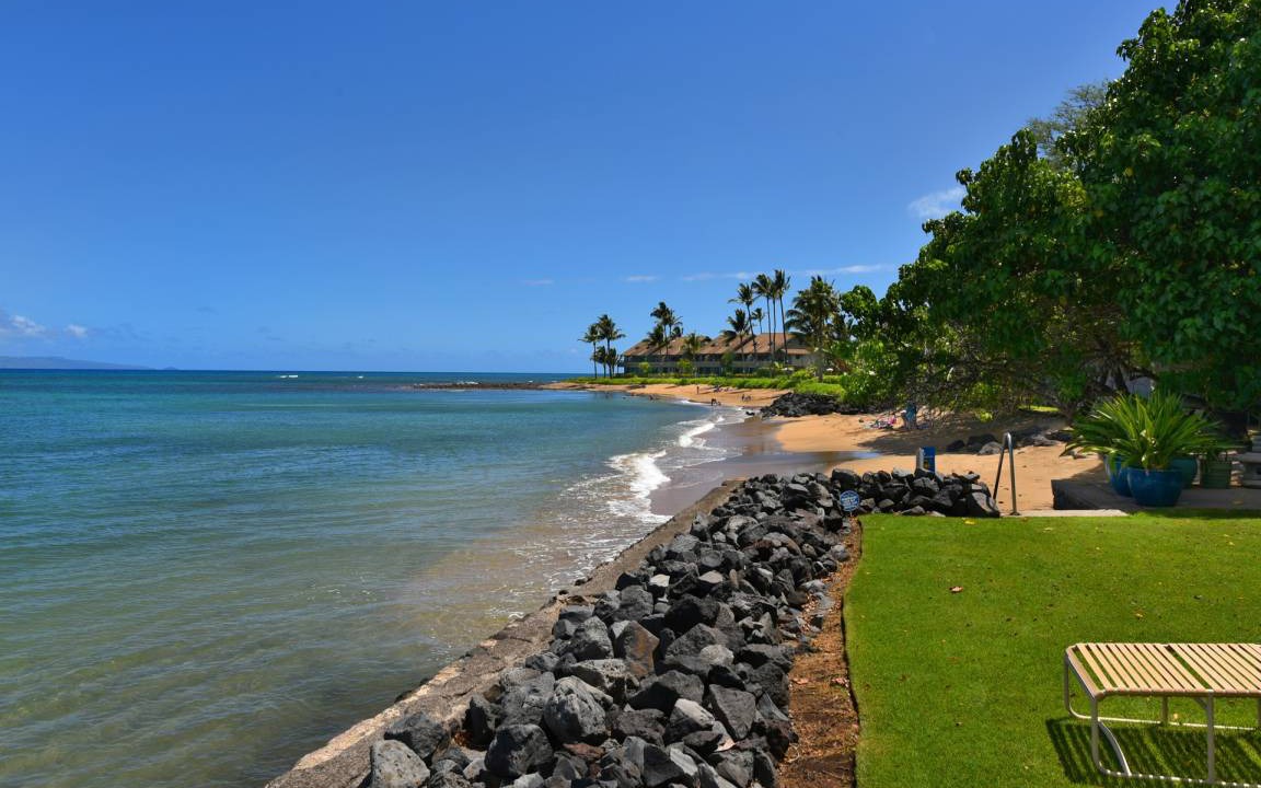 Photo of Others in Kahana