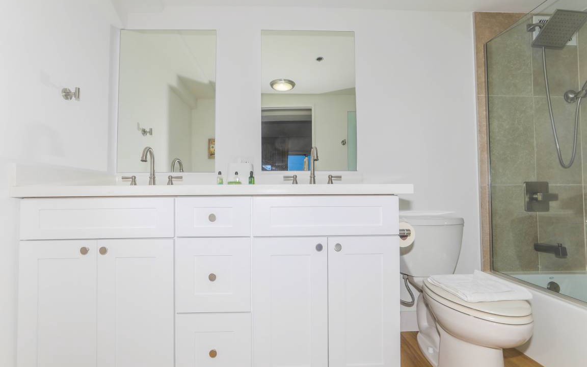 Photo of Bathroom in Waikiki