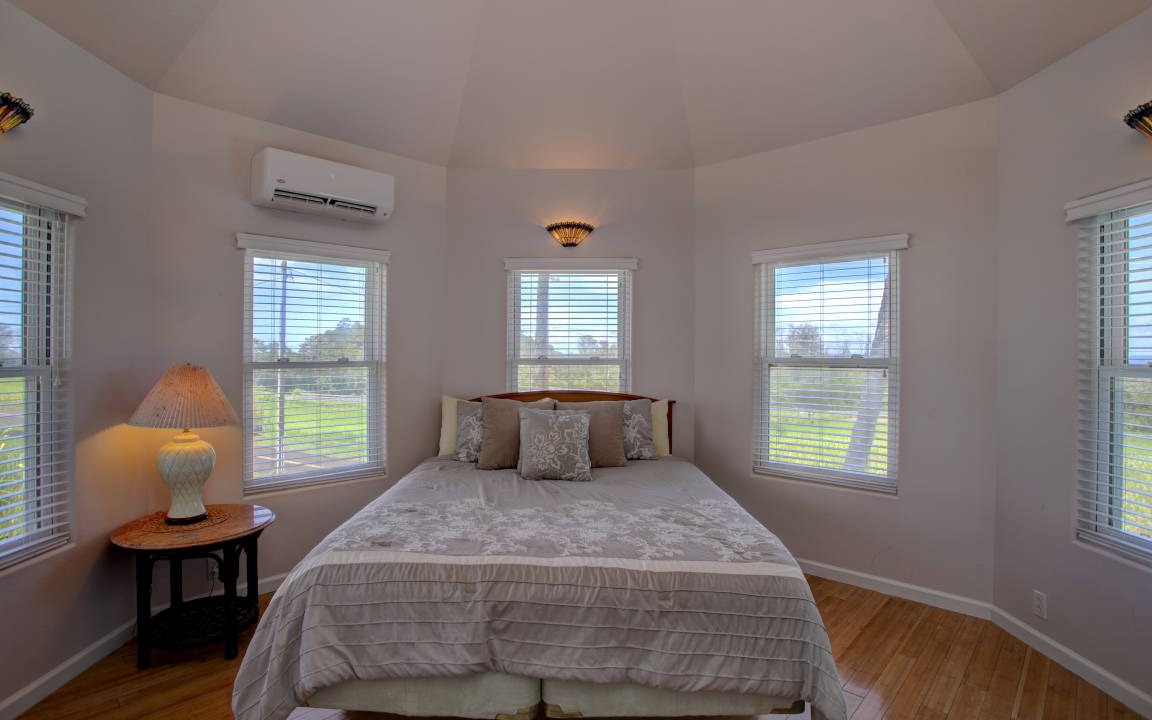 Photo of Bedroom in Hakalau