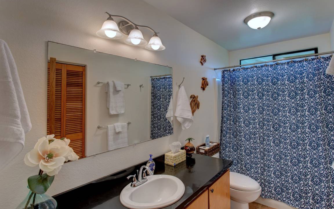 Photo of Bathroom in Ninole