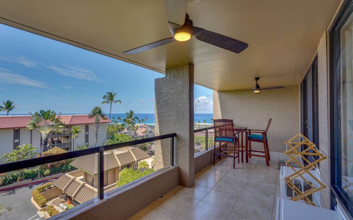 Photo of Patio Balcony in Historic Kailua Village