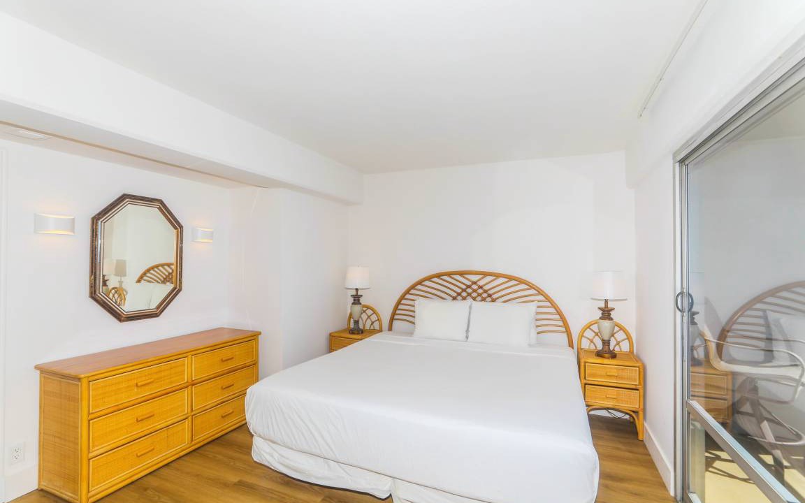 Photo of Bedroom in Waikiki