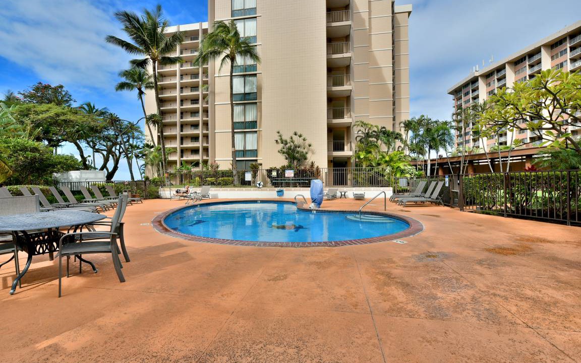 Photo of Others in Kahana