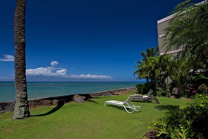 Photo of Others in Kahana