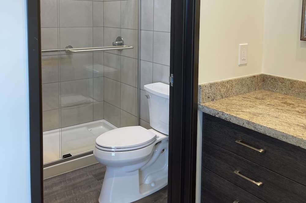 Photo of Bathroom in Moanalua