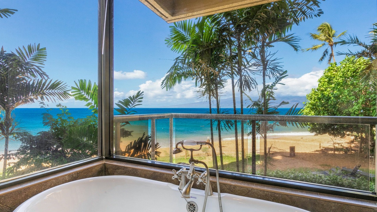 Photo of Bathroom in Kahana