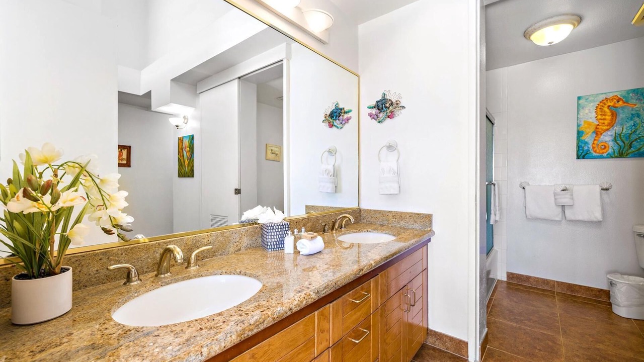 Photo of Bathroom in Kahana