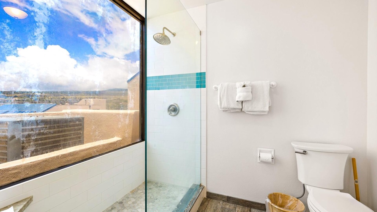 Photo of Bathroom in Kahana