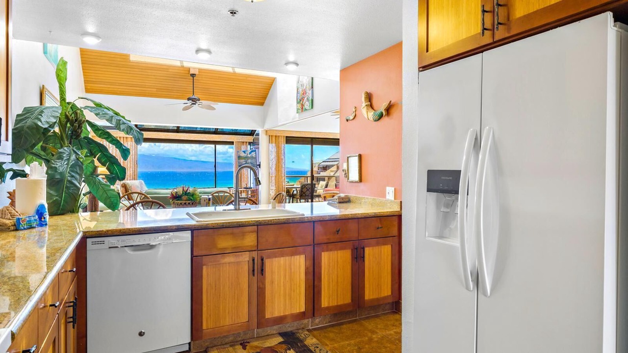Photo of Kitchen in Kahana