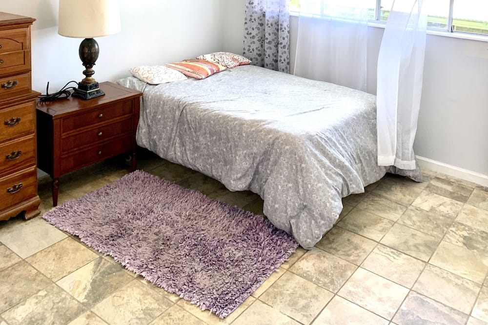 Photo of Bedroom in Kapoho
