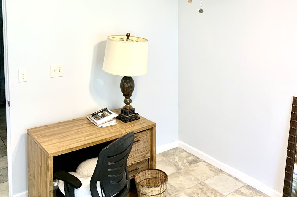 Photo of Bedroom in Kapoho