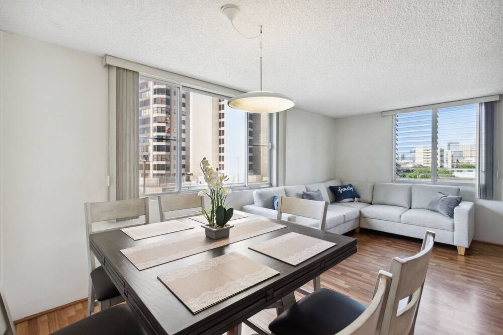 Photo of Bedroom in Tantalus