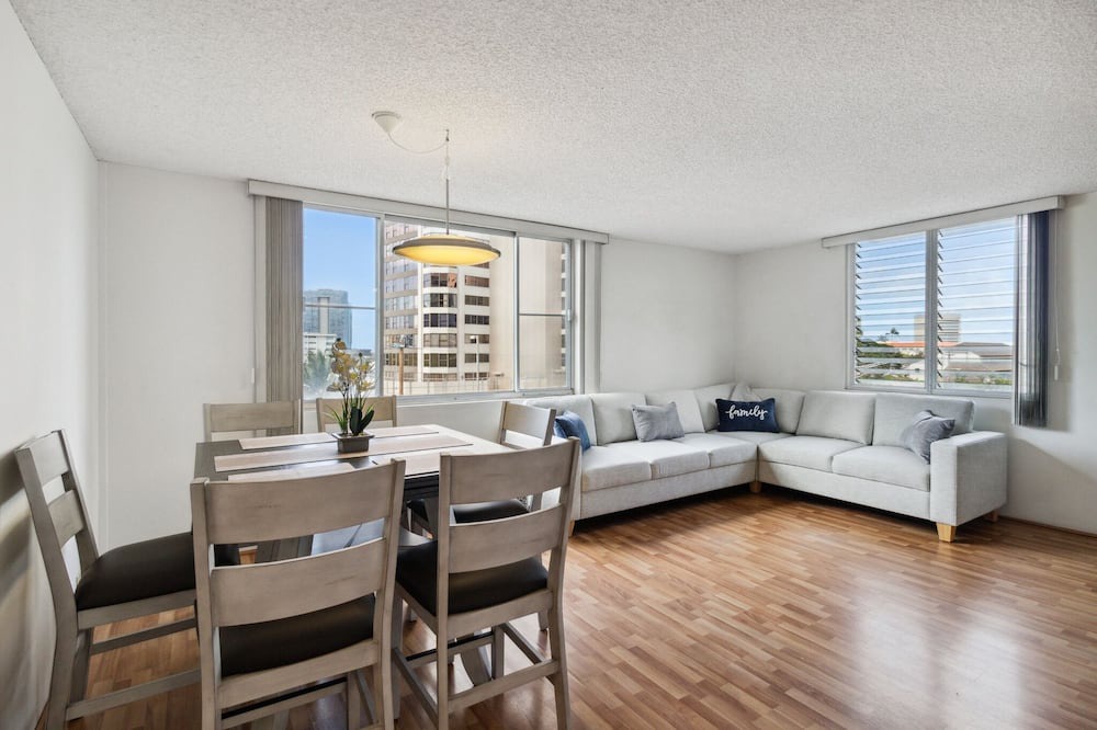 Photo of Bedroom in Tantalus