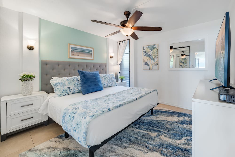 Photo of Bedroom in Maalaea