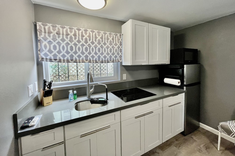 Photo of Kitchen in Tantalus