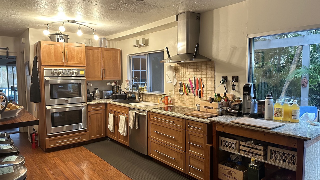 Photo of Kitchen in Portlock