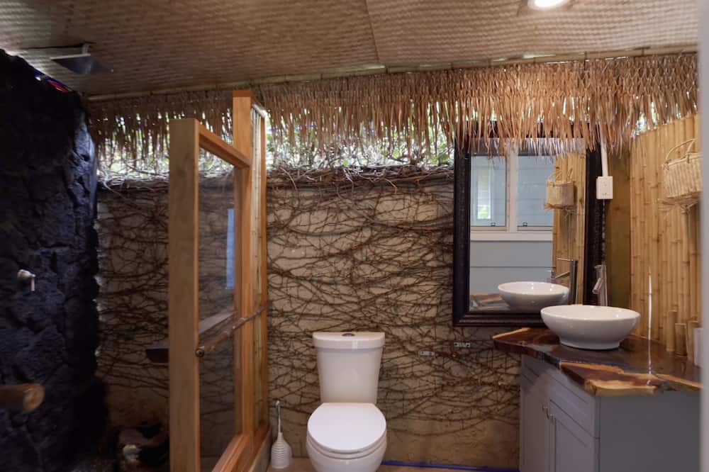 Photo of Bathroom in Hawaii Kai