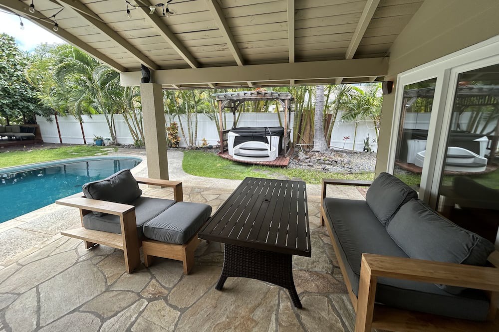 Photo of Patio Balcony in Hawaii Kai