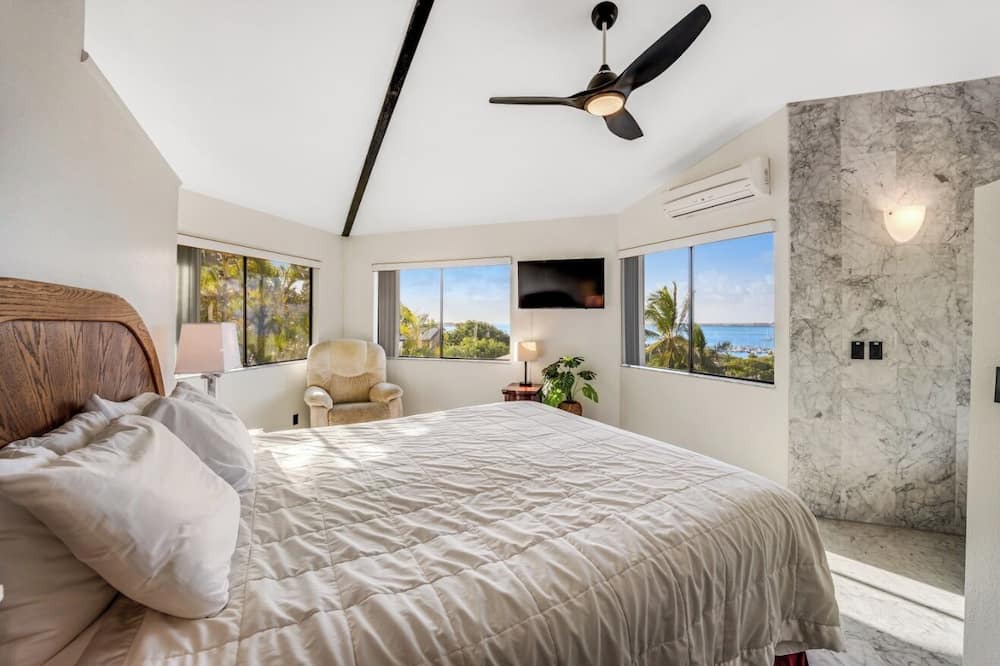 Photo of Bedroom in Kaneohe