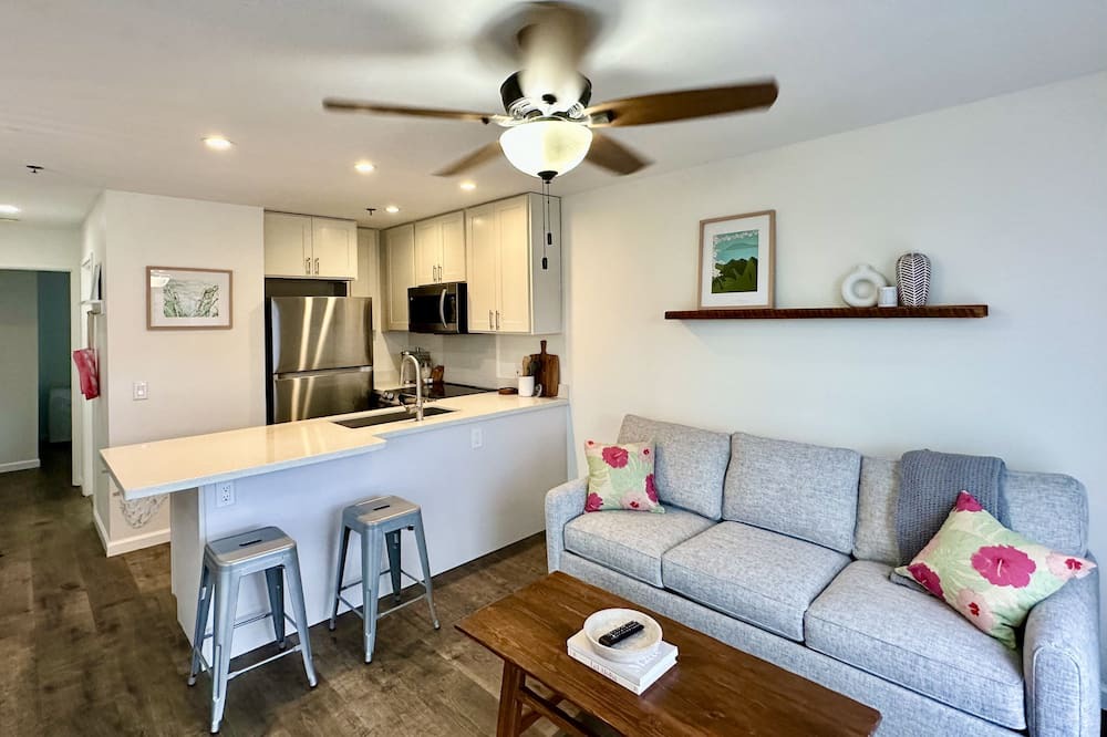 Photo of Livingroom in Coconut Grove