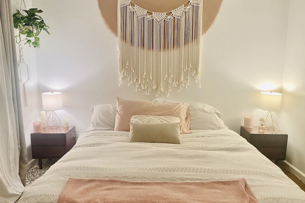 Photo of Bedroom in Mokuleia