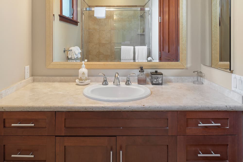 Photo of Bathroom in Kamuela