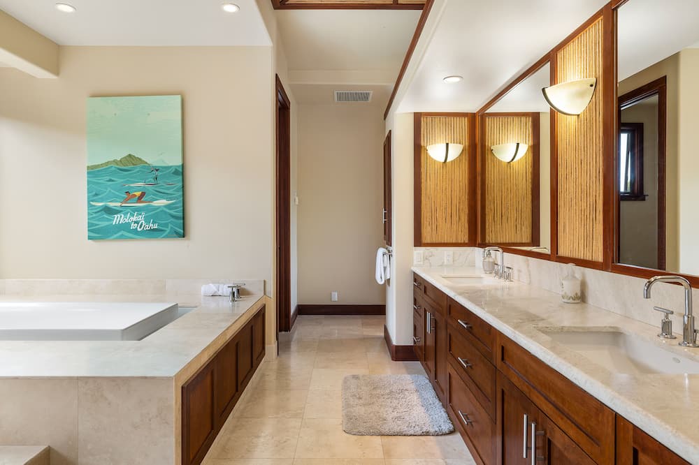 Photo of Bathroom in Kamuela