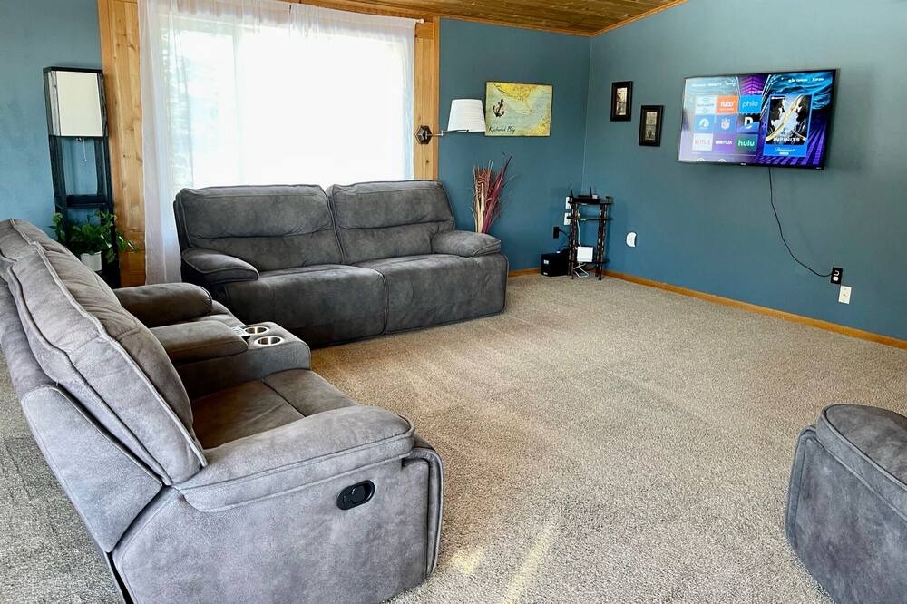 Photo of Livingroom in Diamond Ridge
