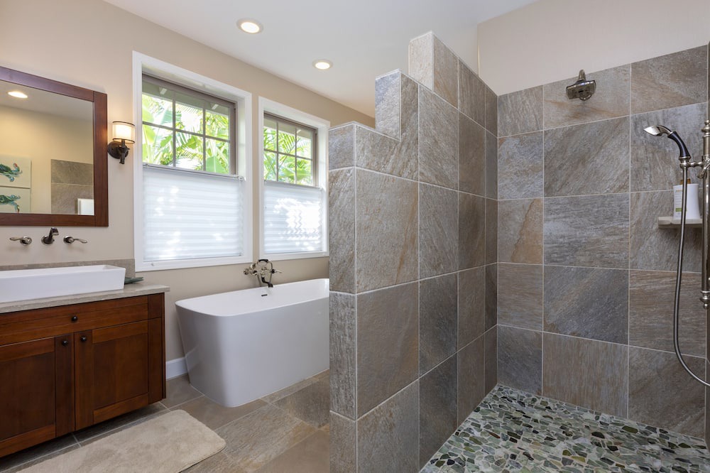 Photo of Bathroom in Keauhou