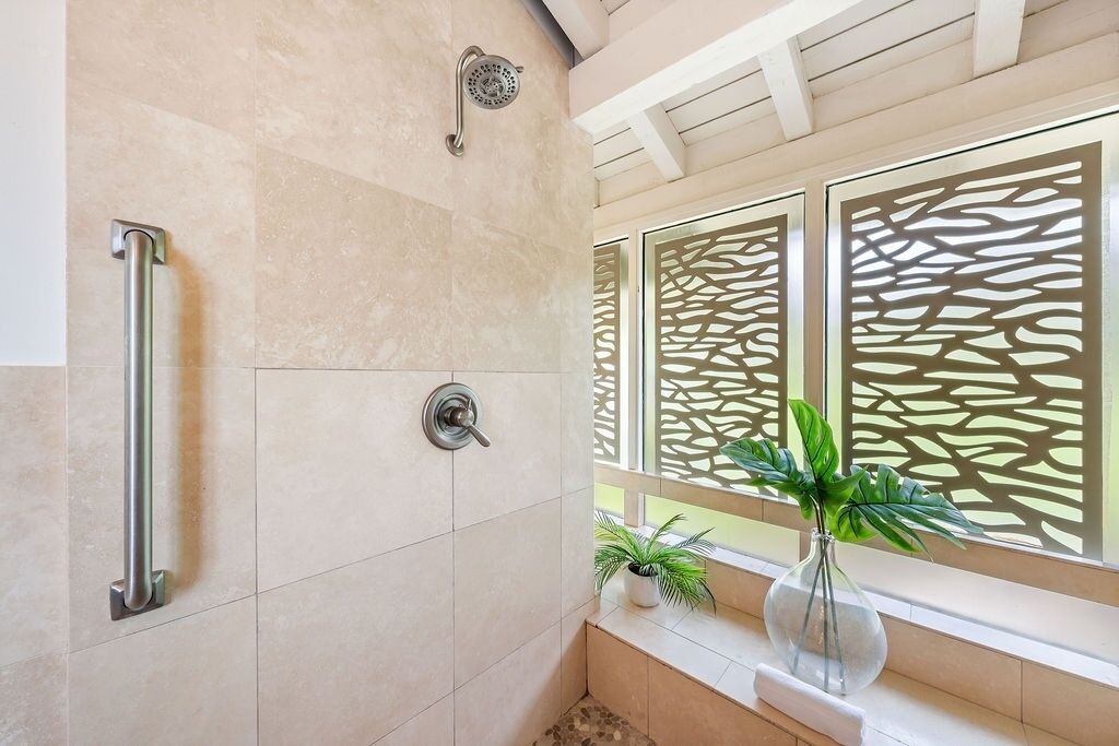 Photo of Bathroom in Napili