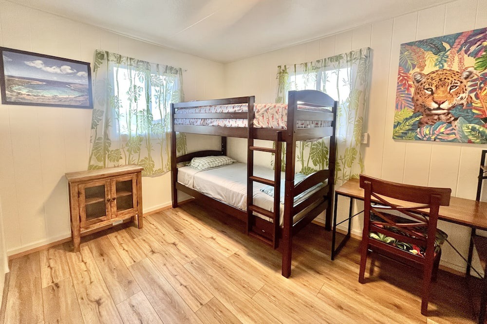 Photo of Bedroom in Ewa