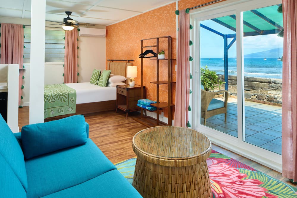Photo of Bedroom in Historic Lahaina Front Street