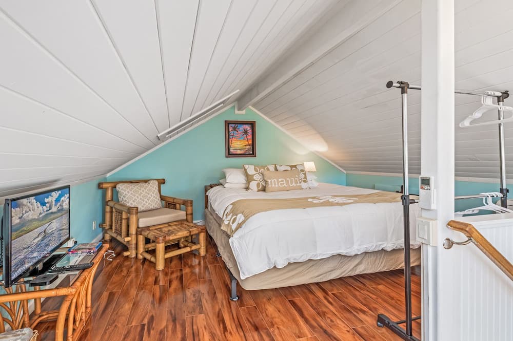 Photo of Bedroom in Downtown Lahaina