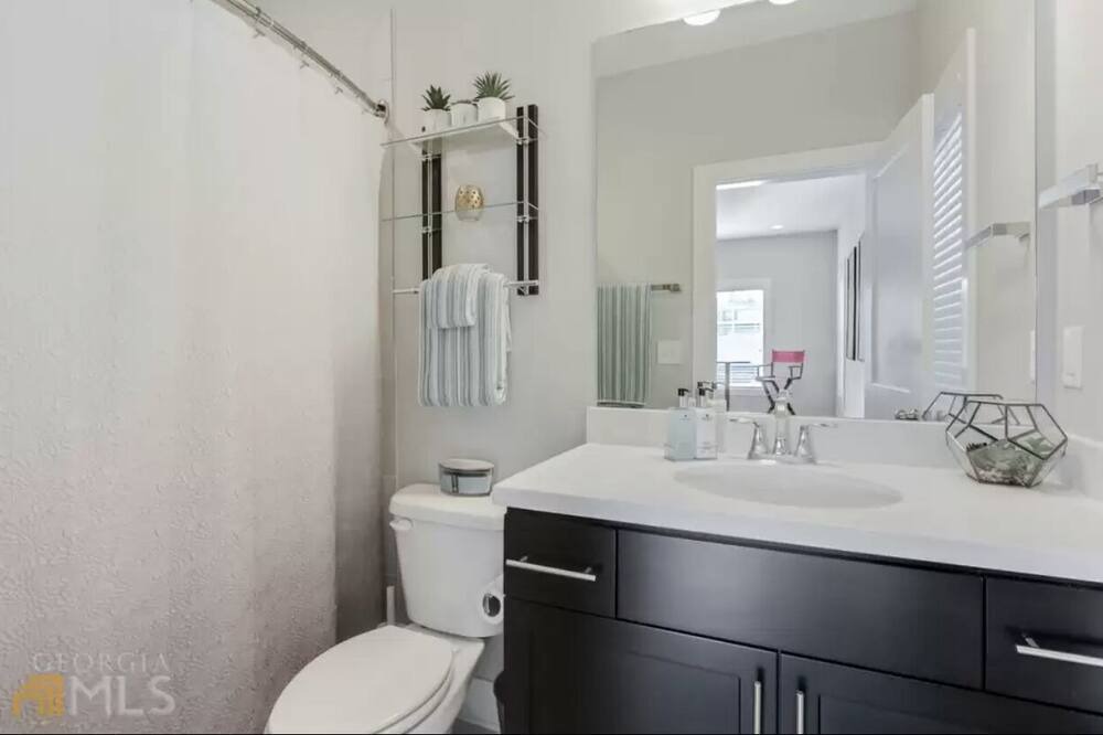 Photo of Bedroom in Westside