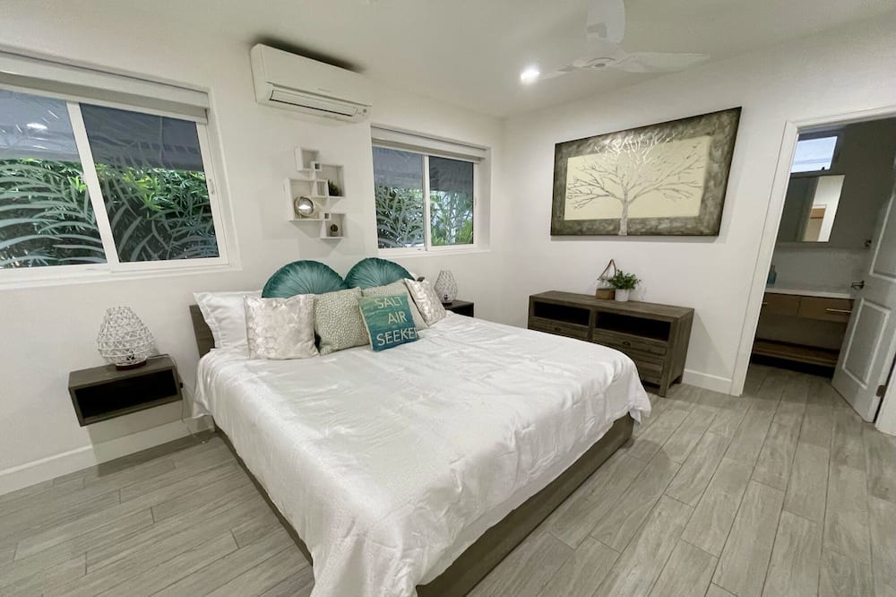 Photo of Bedroom in Kailua
