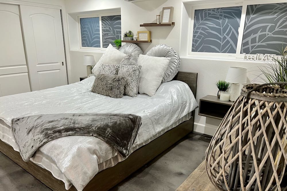 Photo of Bedroom in Kailua