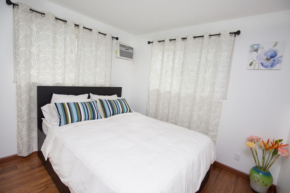 Photo of Bedroom in Coconut Grove