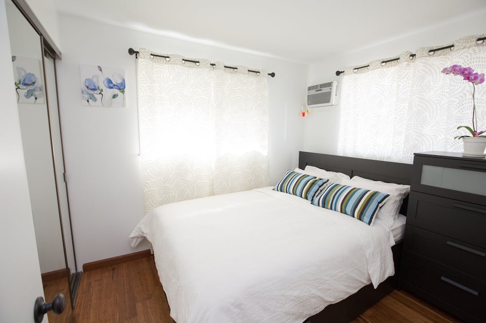 Photo of Bedroom in Coconut Grove