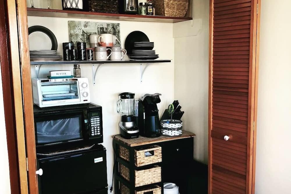 Photo of Kitchen in Tantalus