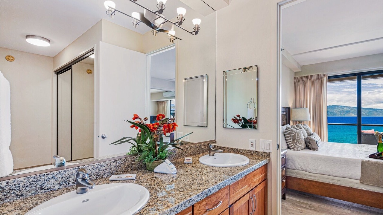 Photo of Bathroom in Kahana