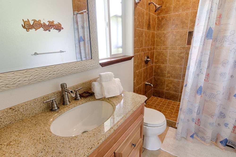 Photo of Bathroom in Hilo