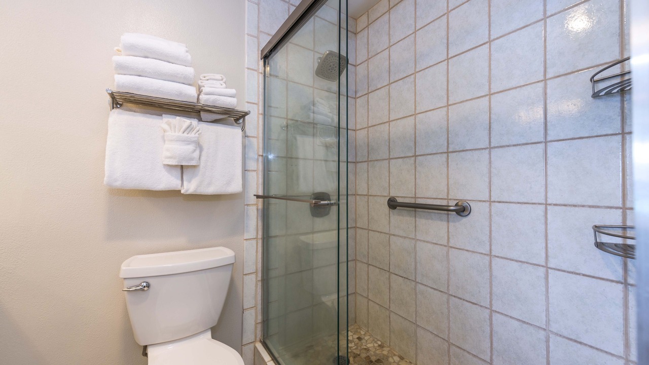 Photo of Bathroom in Kahana