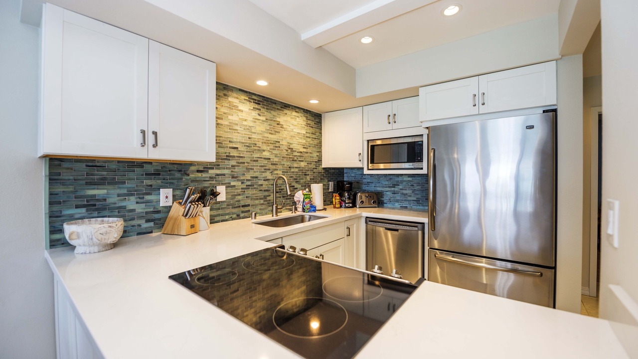 Photo of Kitchen in Kahana