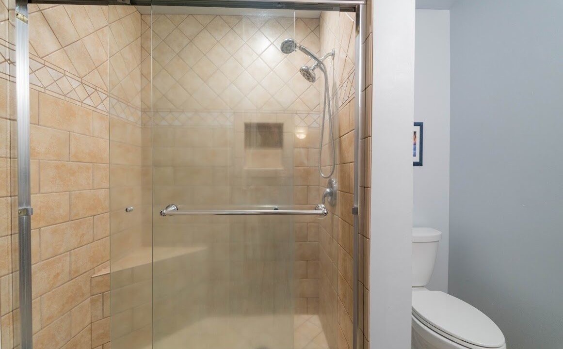 Photo of Bathroom in Kahuku